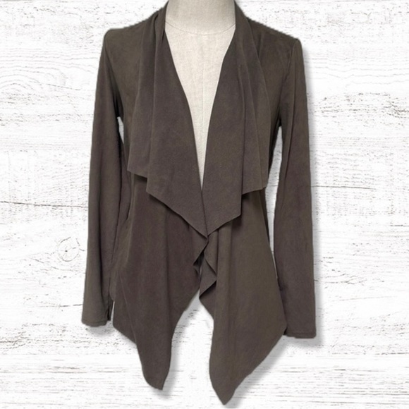 Les Amie Tops - { Les Amie } - Drape Cardigan